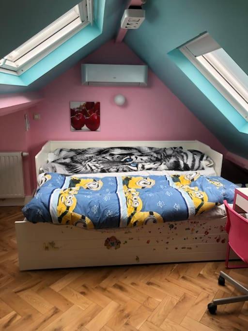 Stay In Maison De Metre In Etterbeek بروكسل المظهر الخارجي الصورة